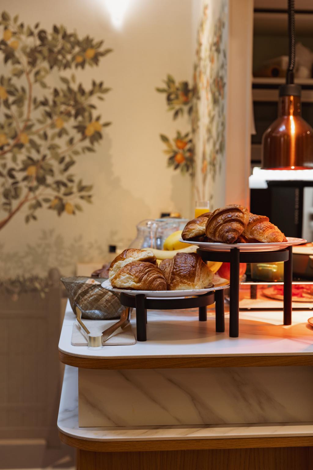 Hôtel L de Lutèce - Petit-déjeuner