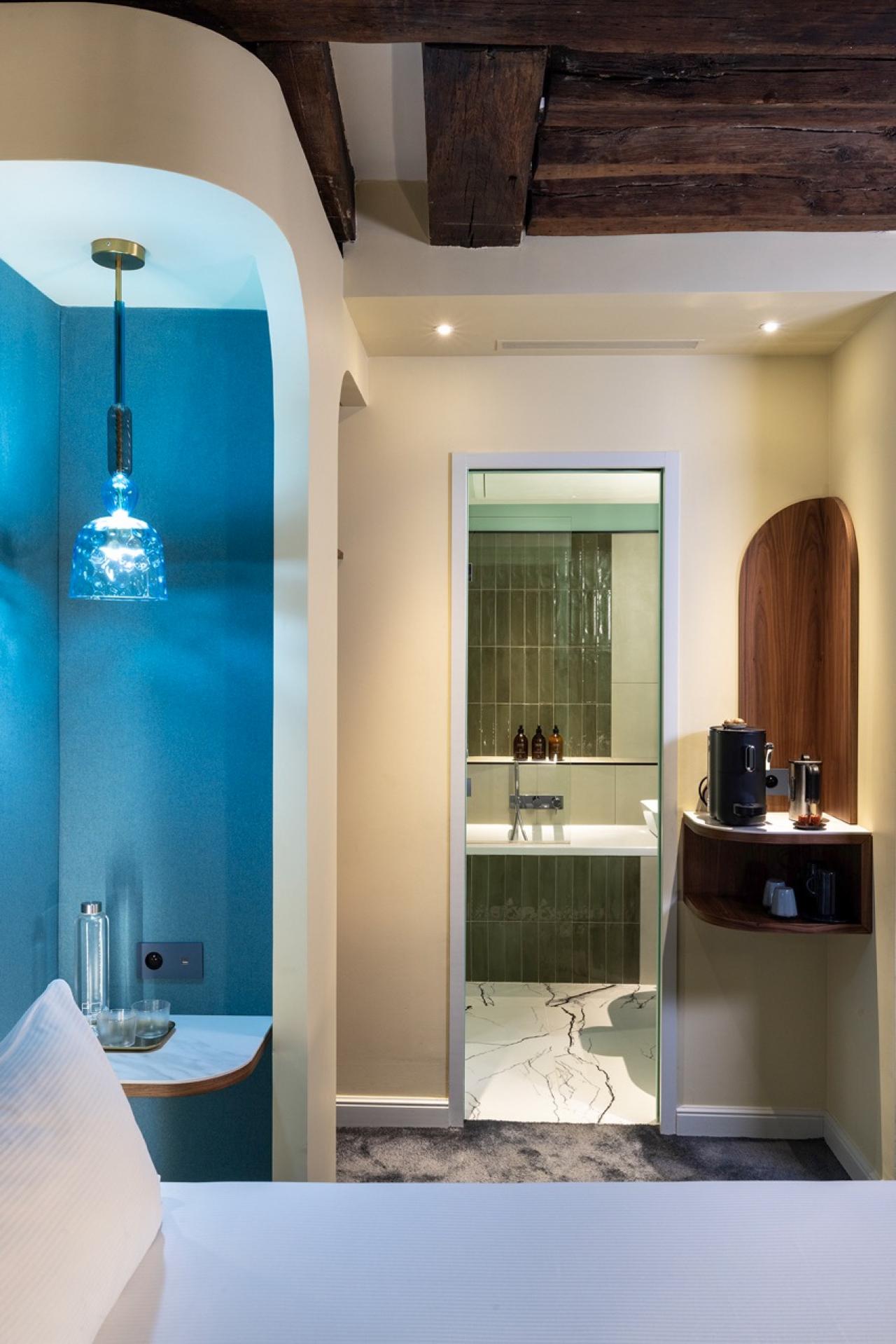 L de Lutèce - Chambre Plurielle Communicantes