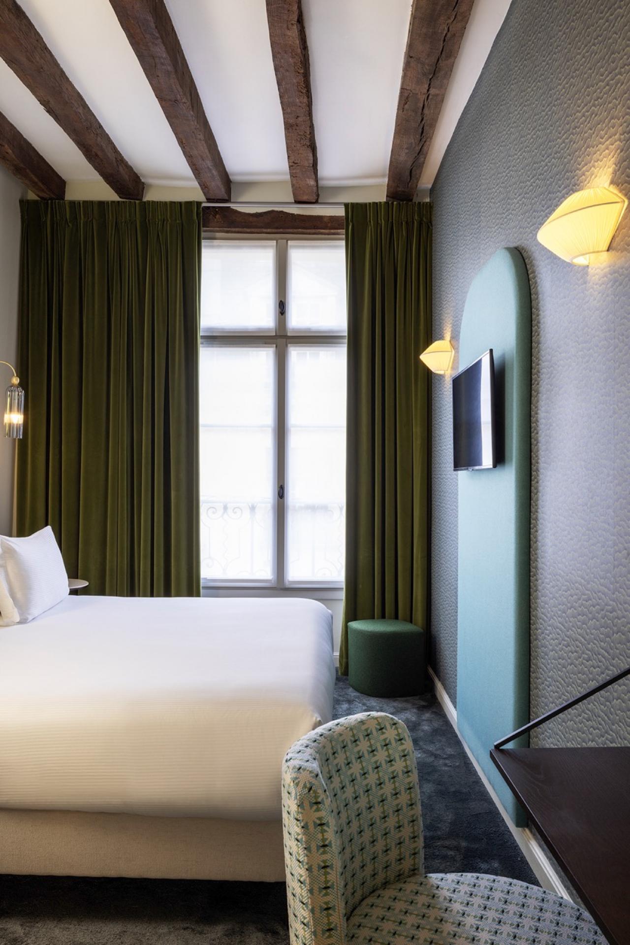 L de Lutèce - Communicating rooms Plurielle