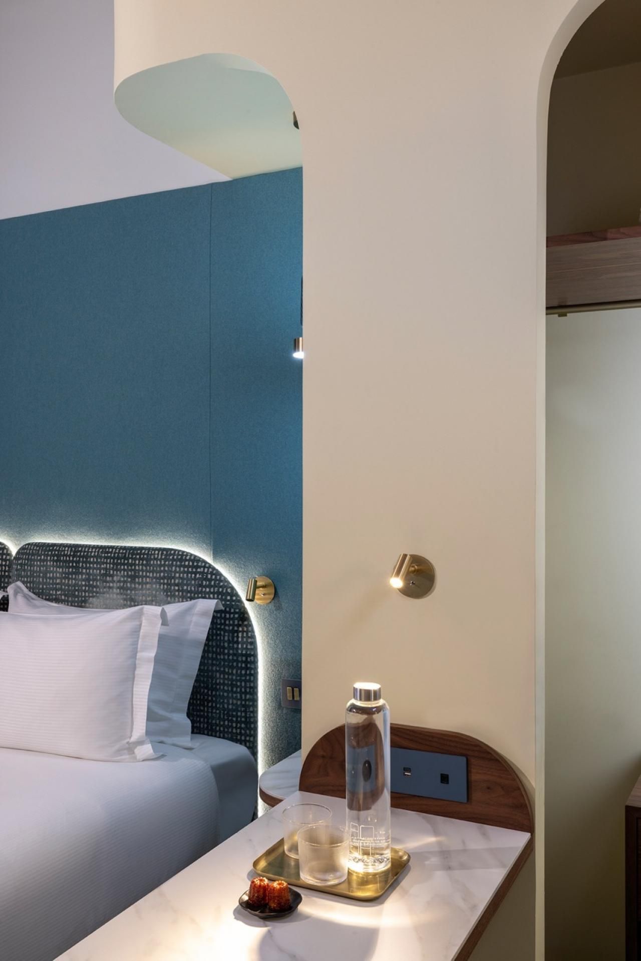 L de Lutèce - Communicating rooms Plurielle