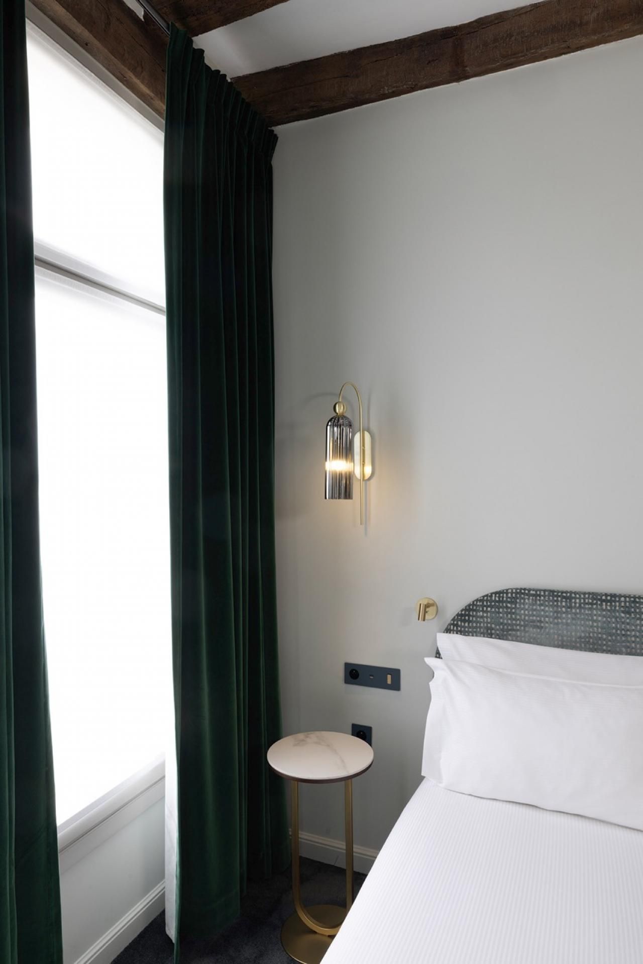 L de Lutèce - Communicating rooms Plurielle