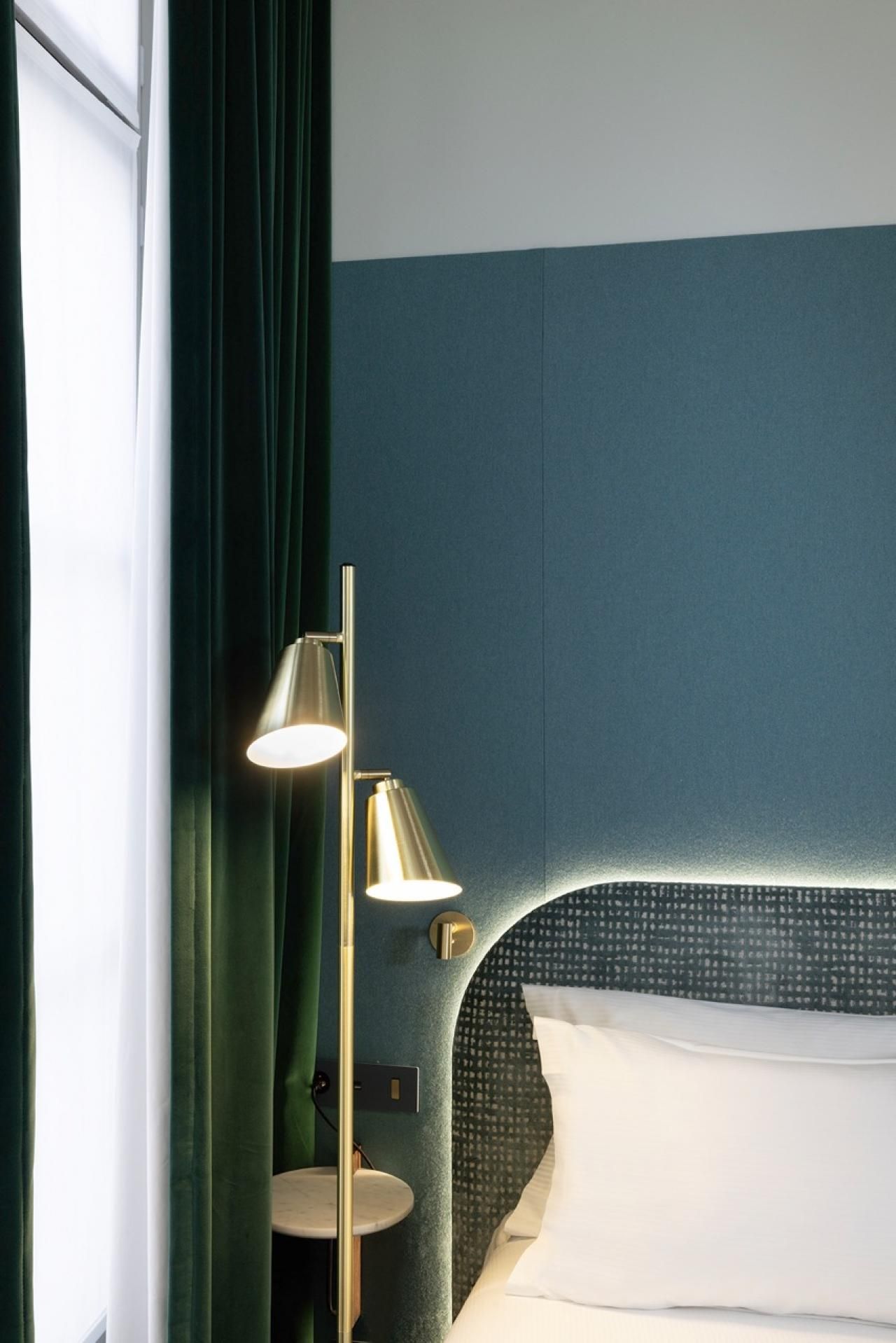 L de Lutèce - Communicating rooms Plurielle